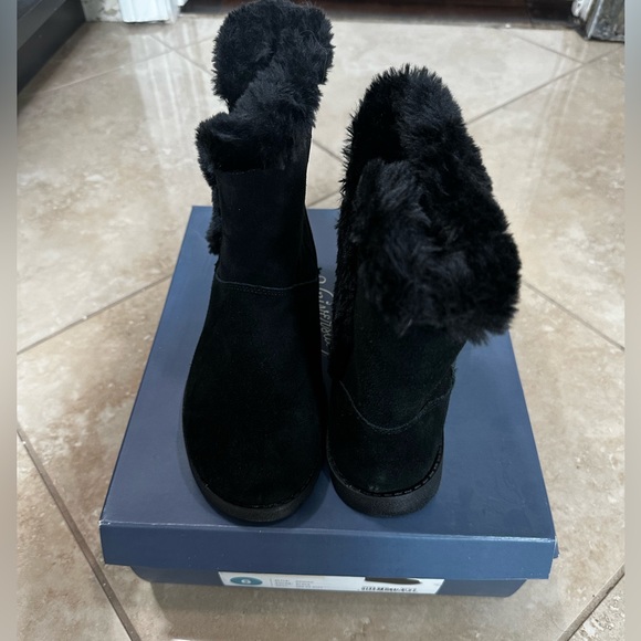 Boots - Picture 2 of 3